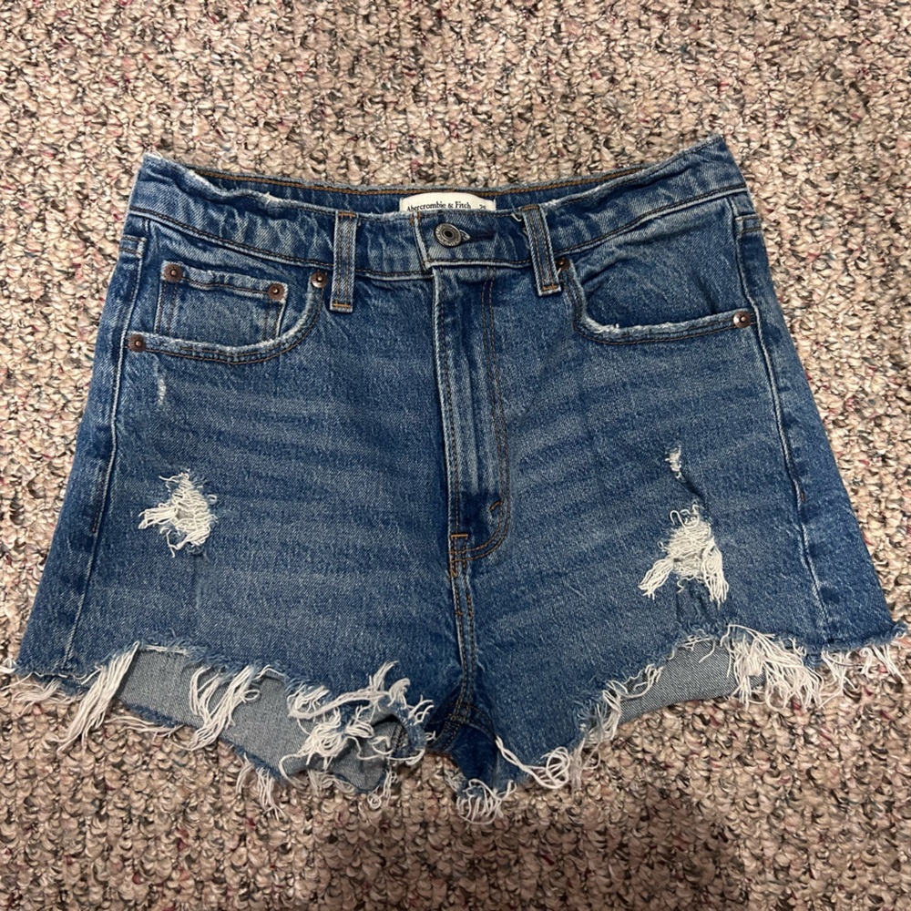 Abercrombie & Fitch High Rise Mom Short